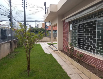Casa com 4 dormitórios na melhor localização de Coqueiros.