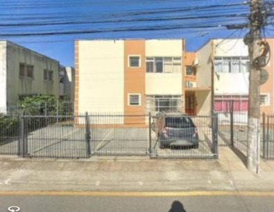 Apartamento de 2 dormitórios com garagem descoberta no Kobrasol