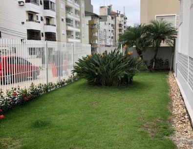 Apartamento com 3 dormitórios (suíte) e garagem no Itaguaçu.