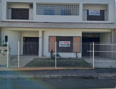 Casa à Beira-Mar no Bairro do Bom Abrigo com 2 pisos, elevador e piscina  - Florianópolis