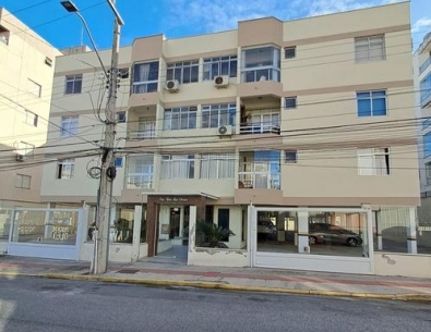 Apartamento com 2 Dormitórios e Garagem no Abraão, Florianópolis