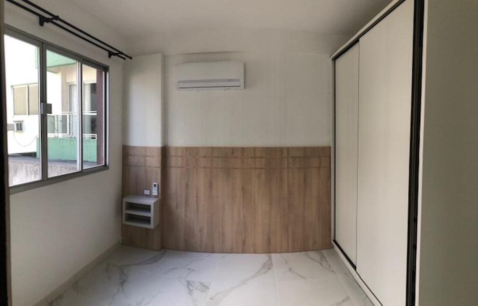 Kitnete semi mobiliada na melhor localização do Kobrasol.