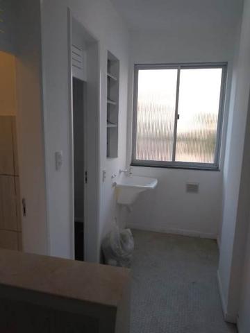 pto de 3 dormitórios, BWC, despensa e bwc auxiliar, sem gragem,  no Centro de Florianópolis.