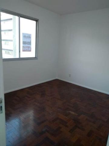 pto de 3 dormitórios, BWC, despensa e bwc auxiliar, sem gragem,  no Centro de Florianópolis.