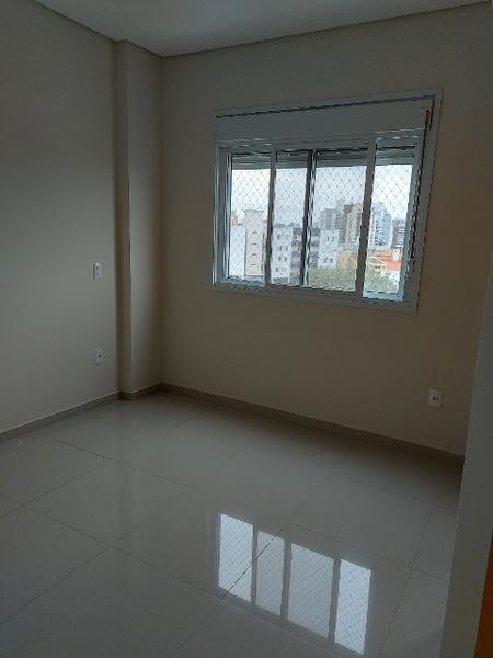 Apartamento com 3 dormitórios (suíte) à venda na Agronômica.