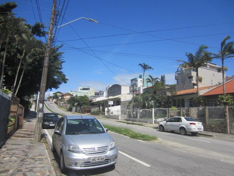 Ótimo terreno na Avenida Atlântica em Barreiros, São Jose.