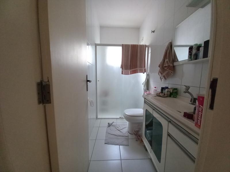 Casa  com 220m²  sendo 2 pavimentos na melhor localização do Itaguaçu.