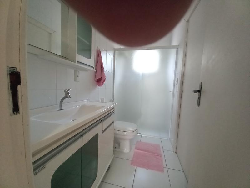 Casa  com 220m²  sendo 2 pavimentos na melhor localização do Itaguaçu.