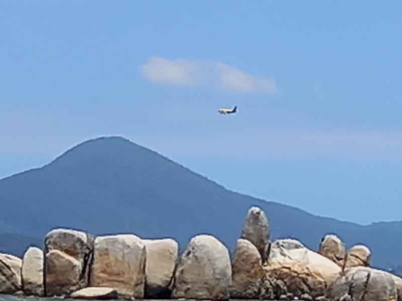 Lindo terreno na praia das Palmeiras no bairro Itaguaçu.