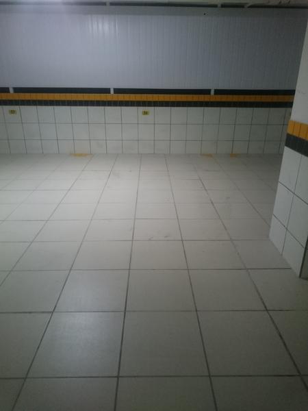 Loja térrea com11,72 m² com garagem no Centro de Florianópolis.