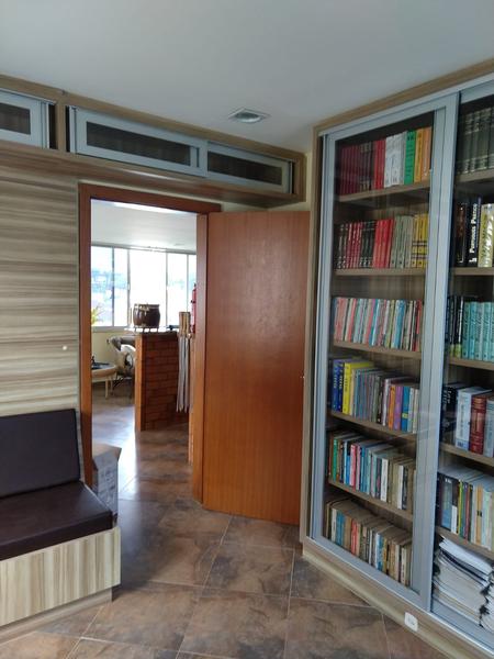 Cobertura duplex  5 quartos no  Bom Abrigo.