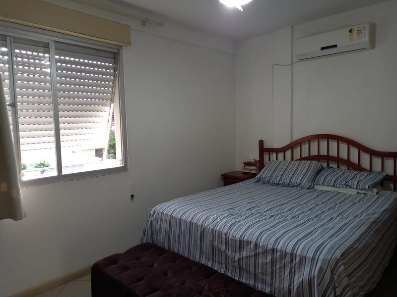 Apartamento com 138m² , sacada e garagem no bairro Itaguaçú.