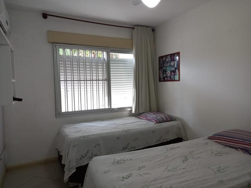 Apartamento com 138m² , sacada e garagem no bairro Itaguaçú.