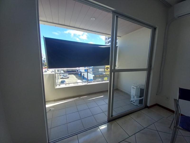 Apartamento de 3 dormitórios (suíte) no Balneário Estreito.
