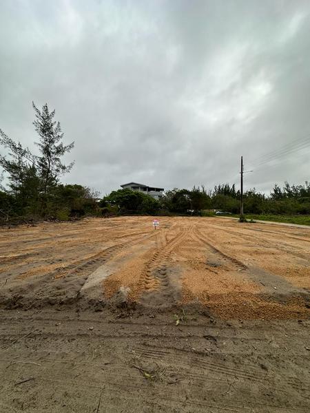 Terreno frente Mar na Praia do Sol em Laguna.