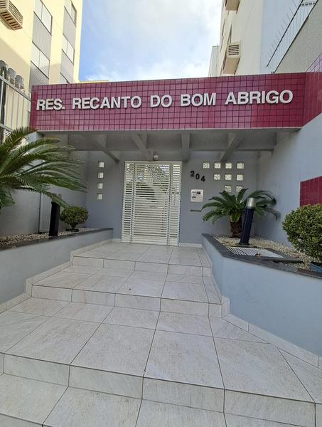 Apartamento de 4 dormitórios (suíte), sacada e garagem no Bom abrigo.