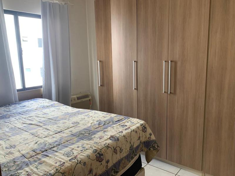 Apartamento com 3 dormitórios, sendo 1 suíte, sala ampla com  sacada,  churrasqueira e garagem livre