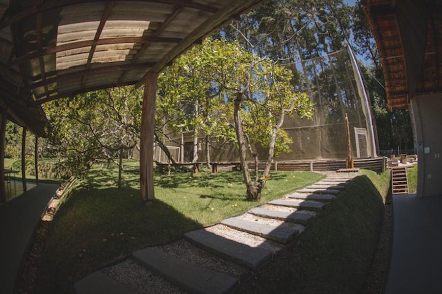 Venha conhecer essa casa dos seus sonhos em Biguaçú!