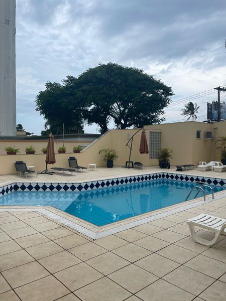 Apartamento de 2 dormitórios (suíte) e garagem em Coqueiros.