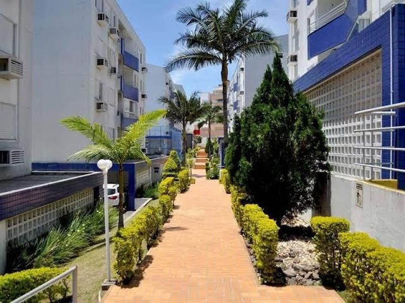 Apartamento de 3 dormitórios, suíte, sacada e garagem no Abraão.