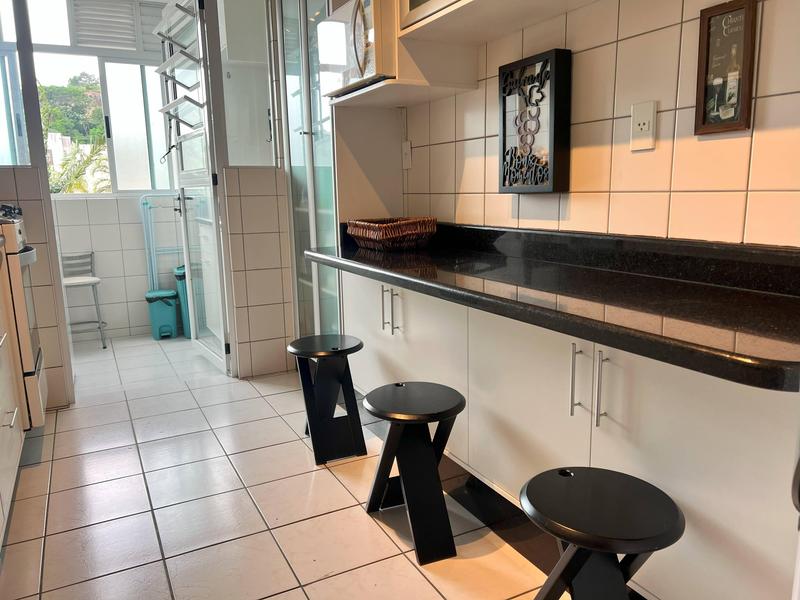 Apartamento de 3 dormitórios, suíte, sacada e garagem no Abraão.