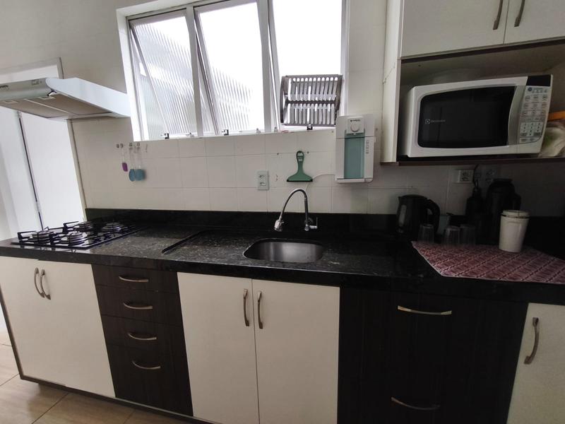 Apartamento de 3 dormitórios, sendo 1 suíte e garagem no bairro Estreito.