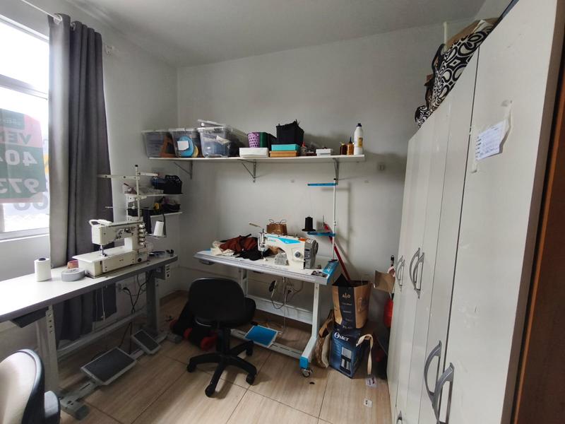 Apartamento de 3 dormitórios, sendo 1 suíte e garagem no bairro Estreito.