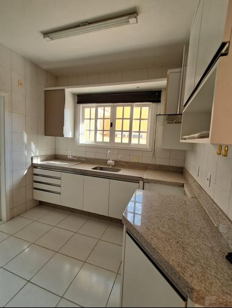 Casa com 2 pisos no Balneário Estreito.