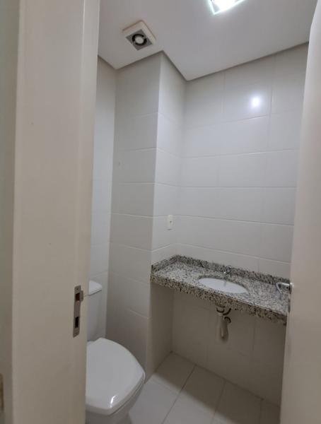 Sala Comercial com garagem na melhor localização de Coqueiros.