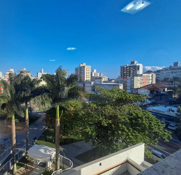 Sala Comercial com garagem na melhor localização de Coqueiros.