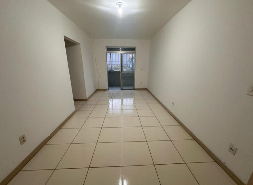 Apartamento de 2 dormitórios com garagem descoberta no Kobrasol