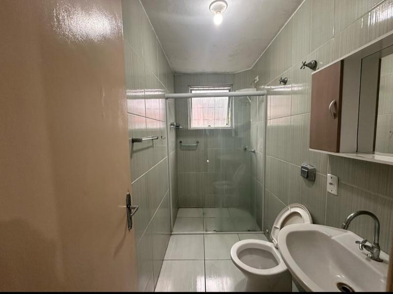 Apartamento de 2 dormitórios com garagem descoberta no Kobrasol