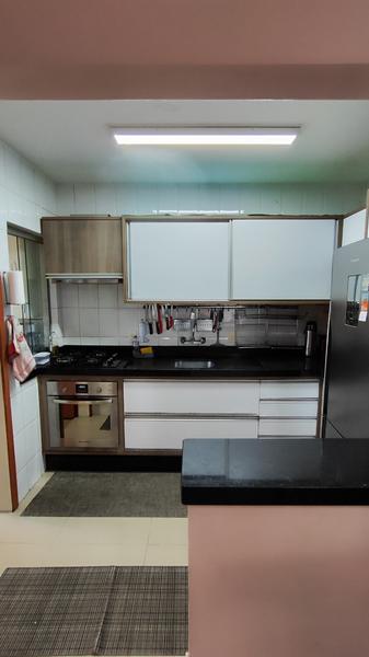 Apartamento Amplo na Praia da Saudade em Coqueiros com Lazer Completo e Vaga Coberta