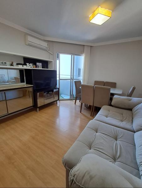 Apartamento de 3 dormitórios (suíte), garagem em Barreiros.