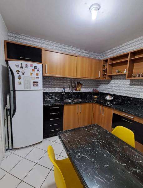 Apartamento de 3 dormitórios (suíte), garagem em Barreiros.