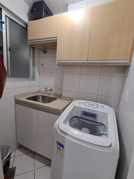 Apartamento de 3 dormitórios (suíte), garagem em Barreiros.
