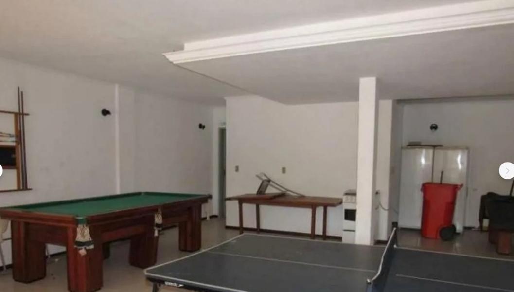 Apartamento de 3 dormitórios (suíte), garagem em Barreiros.