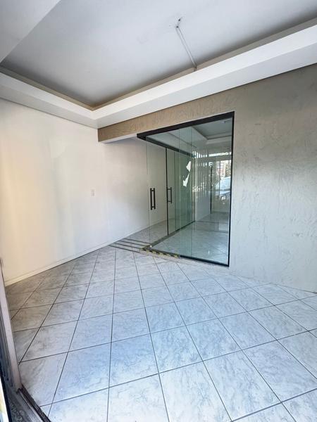 Casa para uso comercial no alto  da Felipe Schmidt, Centro