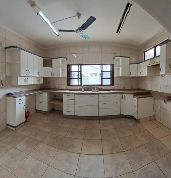 Casa à Beira-Mar no Bairro do Bom Abrigo com 2 pisos, elevador e piscina  - Florianópolis